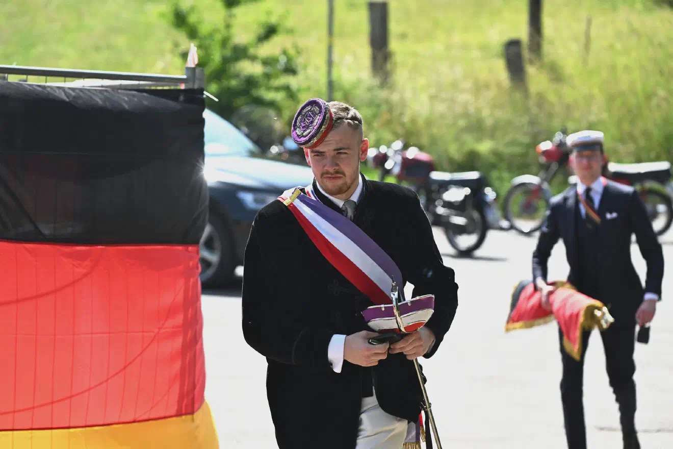 Der Burschentag in Eisenach findet jährlich statt, der Fackelmarsch stellt den Höhepunkt des Treffens dar.