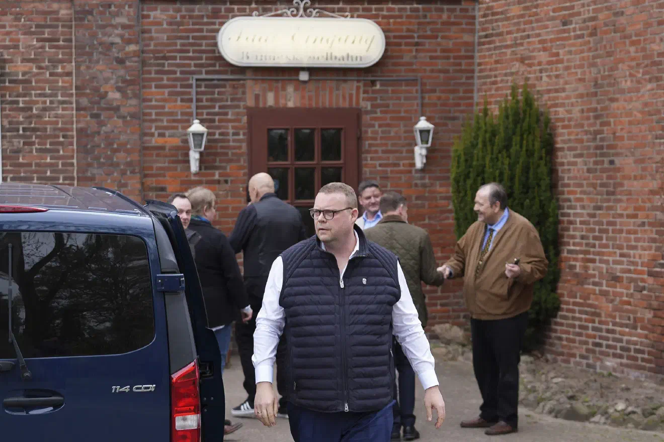 Ansgar Schledde wurde mit rund 95 Prozent der Stimmen als Landesvorsitzender wiedergewählt. Auch die übrige Parteiführung erhielt deutliche Mehrheiten.