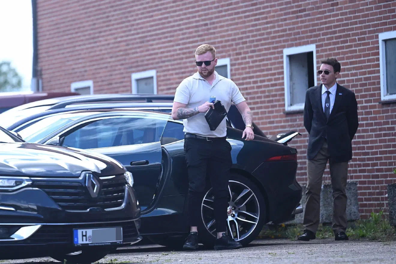 Bemerkenswert ist dabei vor allem, mit wem die jungen Republikaner aus den USA den Schulterschluss suchen: eben mit der AfD-Jugendorganisation „Generation Deutschland“. Treffen wie diese sind Bausteine für den transatlantischen Austausch von Strategien, Kontakten und politischer Unterstützung in diesem Netzwerk.