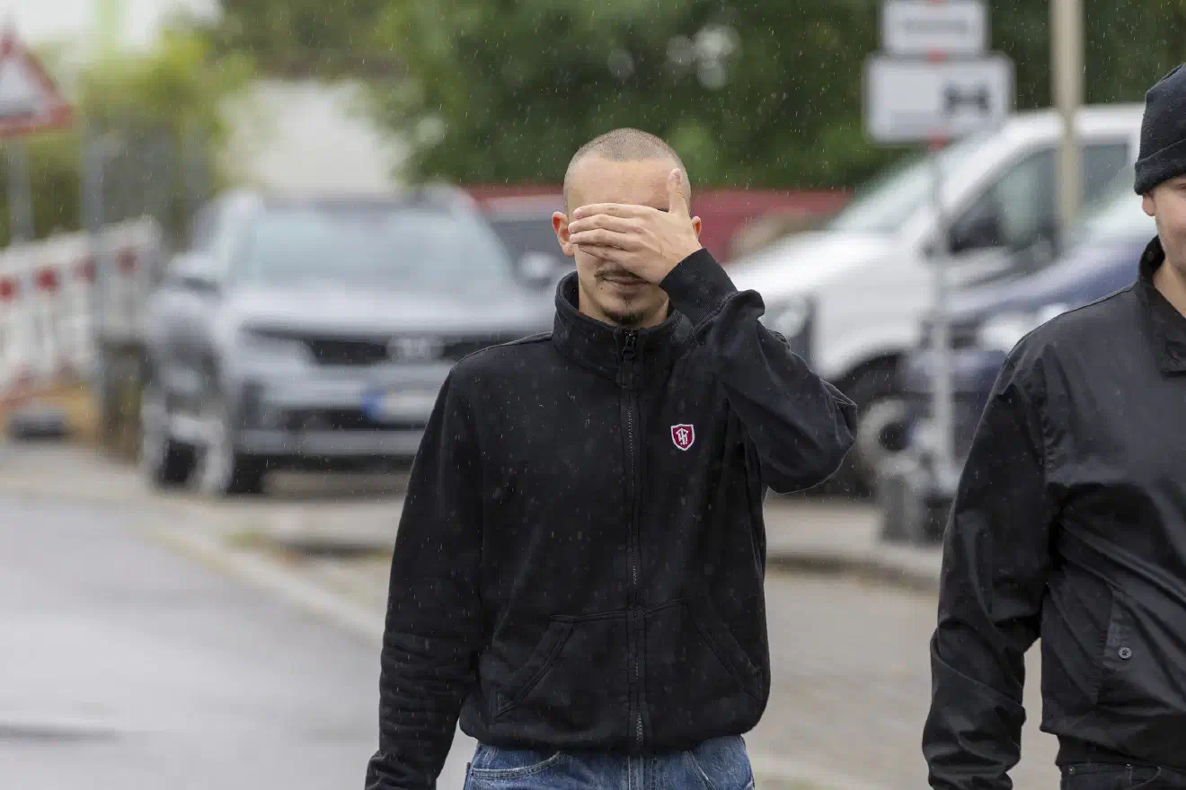 Als Redner:innen waren unter anderem Sascha A. Roßmüller, Peter Schreiber, Lilly Baginski („Anio“) sowie Christian Fische angekündigt. Für die musikalische Begleitung sorgte Frank Rennicker.